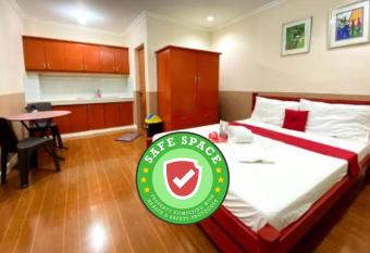 RedDoorz @ Calapandayan Subic Zambales allows 18 year olds to book a room