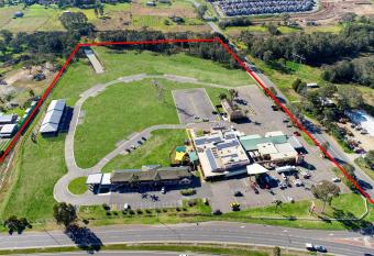 Gateway Motel has Balcony rooms