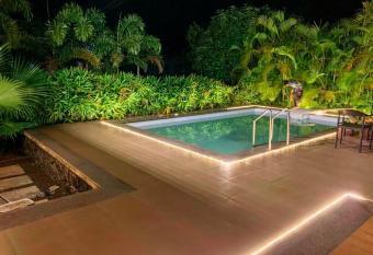 EKO STAY - Lake Creek Villa has Balcony rooms