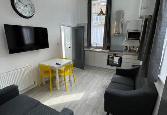 Marylebone by Pureserviced allows 18 year olds to book a room