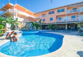 Cahal Pech Village Resort has Balcony rooms