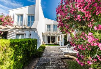 Villa Andratx has Balcony rooms