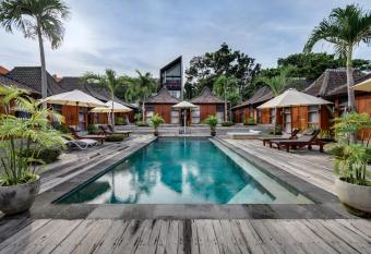 Turtle Villas, Canggu allows 18 year olds to book a room