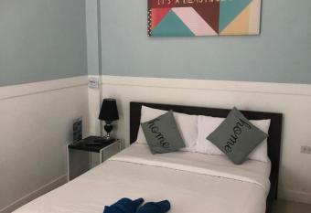 Bluemoon Studio Room has Balcony rooms