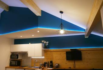 Appart H  tel Albi allows 18 year olds to book a room