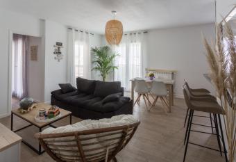 Appartement T2 proche centre ville has Balcony rooms