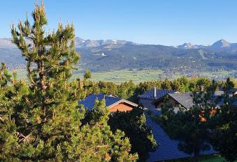Chalet Individuel Les Sorbiers - 75m2 - Jardin - Garage - Wifi - Barbecue - Eyne 2600 - Pyr  n  es Catalanes Fran  aises - has Balcony rooms