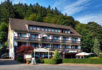 Landhotel Kunzental allows 18 year olds to book a room