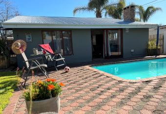 Tuinhuis has Balcony rooms