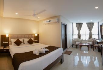 Nice Stay The Business Hotel allows 18 year olds to book a room