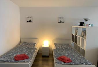 Gem  tlich wohnen zwischen K  ln und D  sseldorf has Balcony rooms