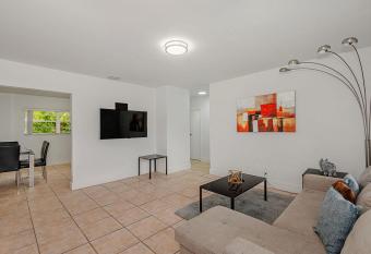 Modern 2br Oasis Mins To Beach & Casino Db2 has Balcony rooms