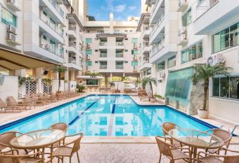 Aptos Summer Beach por BombinhasBnB - Piscina T  rmica has Balcony rooms