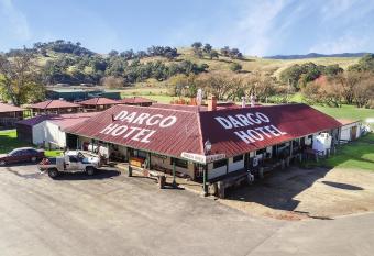 Dargo Hotel has Balcony rooms