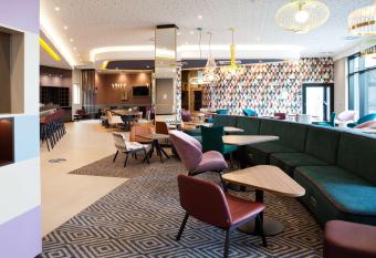 Hampton by Hilton Munich Airport South allows 18 year olds to book a room