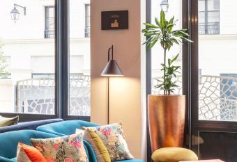 Residhome Paris Clamart allows 18 year olds to book a room