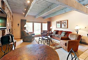 Timberline Condominiums 2 Bedroom Deluxe Unit A1D allows 18 year olds to book a room