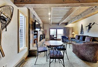 Timberline Condominiums 2 Bedroom Deluxe Unit A2D allows 18 year olds to book a room