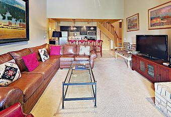 Timberline Condominiums 1 Bedroom plus Loft Deluxe Unit A3B allows 18 year olds to book a room