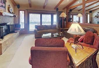 Timberline Condominiums 2 Bedroom plus Loft 3 Bath Deluxe Unit A3H allows 18 year olds to book a room