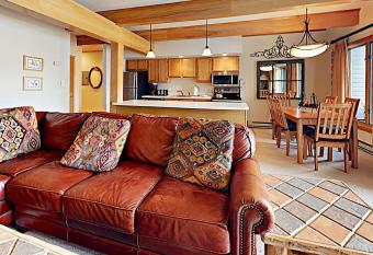 Timberline Condominiums 3 Bedroom Premier Unit B1A allows 18 year olds to book a room