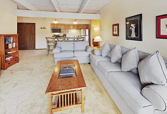 Timberline Condominiums 1 Bedroom Standard Unit B2C allows 18 year olds to book a room