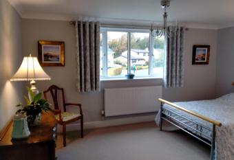 13 Green park allows 18 year olds to book a room