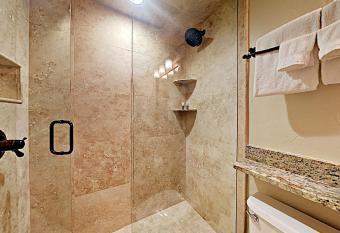 Timberline Condominiums 1 Bedroom Premier Unit C1B allows 18 year olds to book a room