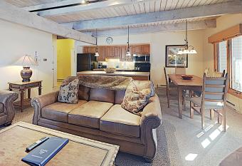 Timberline Condominiums 3 Bedroom Deluxe Unit D2E has Balcony rooms