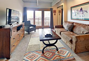 Timberline Condominium Studio Deluxe Unit 214 has Balcony rooms