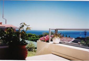 Marie s B&B / GARDEN ROOM has Balcony rooms