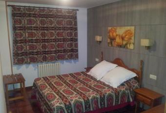 Apartamentos Petronilla has Balcony rooms
