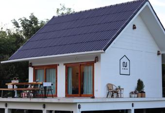 Cher_homeofrest allows 18 year olds to book a room