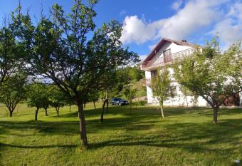 Planinska ku  a Rezo Posu  je has Balcony rooms