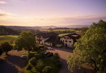 Aschbacher Hof allows 18 year olds to book a room