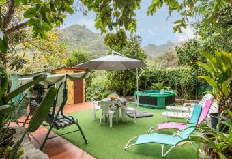 Casa Irene has Balcony rooms