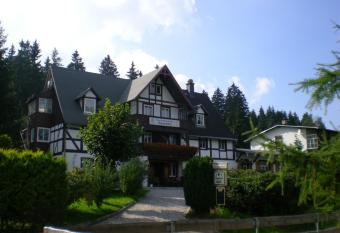 Helenenhof has Balcony rooms