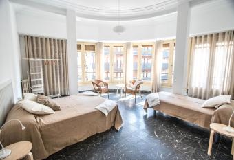 Rotaret allows 18 year olds to book a room