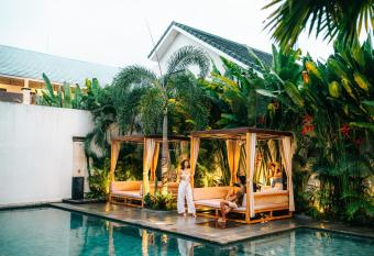 The Kamare allows 18 year olds to book a room