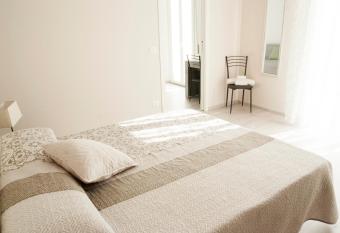 Appartamento Cecco d   Ascoli has Balcony rooms