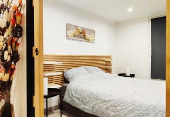 SW House Paris Stade de France CDG has Balcony rooms