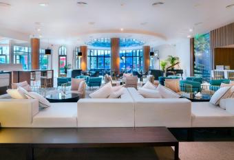 Le Meridien Abu Dhabi has Balcony rooms