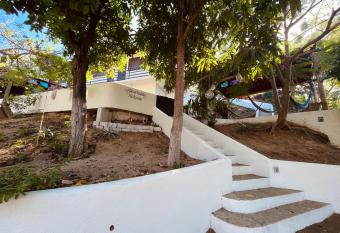 Coco Viejo Posada has Balcony rooms