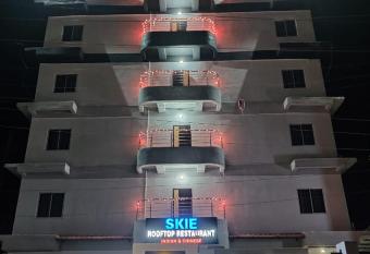 RJB Grand has Smoking/Balcony rooms