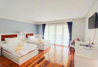                                                            River Breeze Chiangsean has Balcony rooms