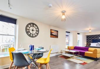 Whitby Bridge Luxury Apartments allows 18 year olds to book a room