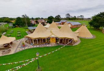 Bridge House Barn has Balcony rooms