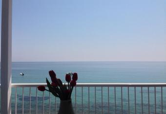 Villa Maria has Balcony rooms