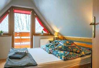 Golden Apartments Zakopane&B13 allows 18 year olds to book a room