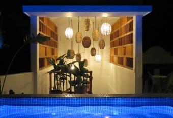 Casa Cora allows 18 year olds to book a room